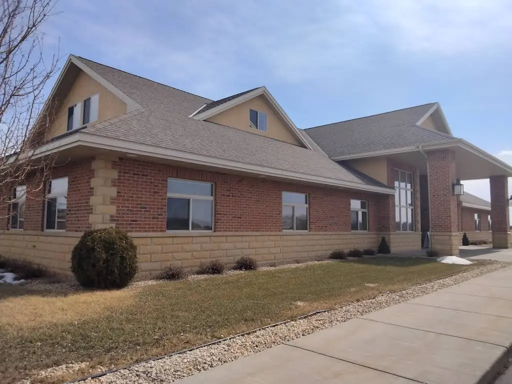 Schneider & Tang Orthodontics - Professional dental clinic exterior with modern facilities