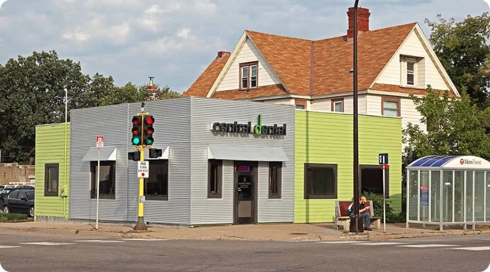 Central Dental - Professional dental clinic exterior with modern facilities
