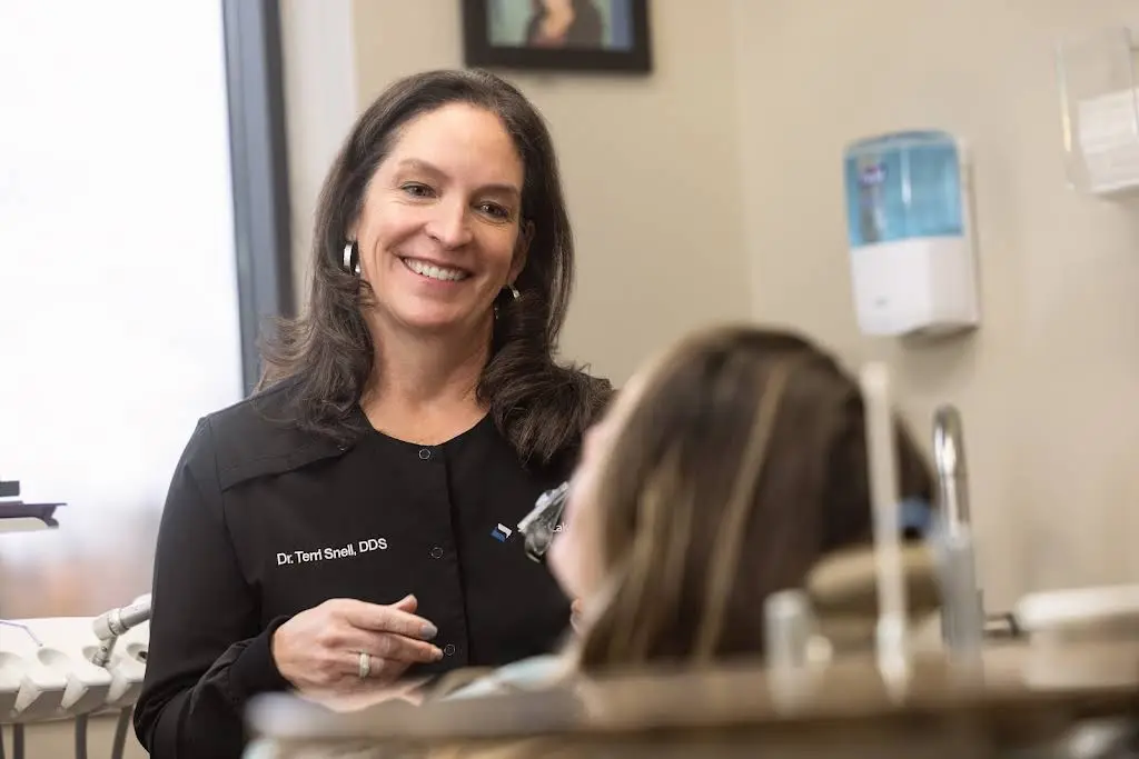 Silver Lake Dental - Professional dental clinic exterior with modern facilities
