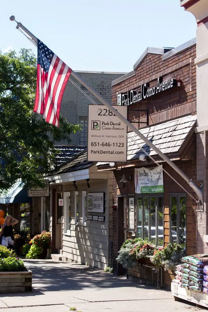 Park Dental Como Avenue - Professional dental clinic exterior with modern facilities
