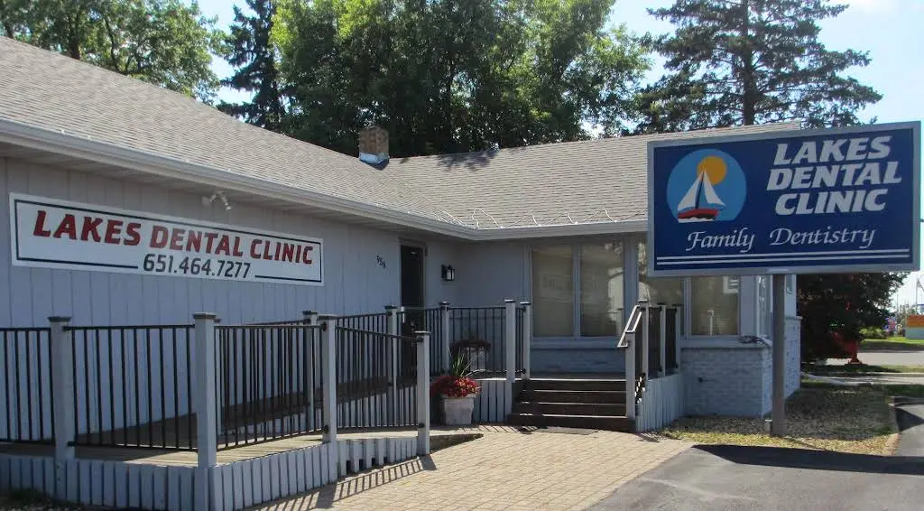 Lakes Dental Clinic - Professional dental clinic exterior with modern facilities