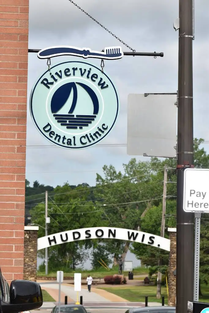 Riverview Dental Clinic - Professional dental clinic exterior with modern facilities