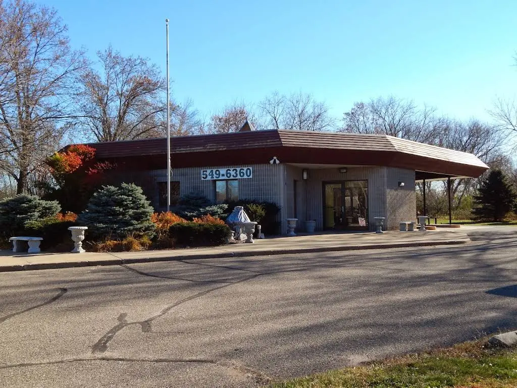 Huepfel Dental Clinic - Professional dental clinic exterior with modern facilities