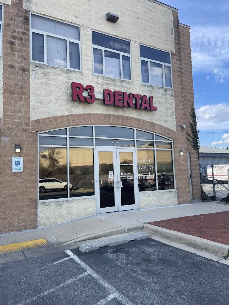 R3 Dental Group - Professional dental clinic exterior with modern facilities