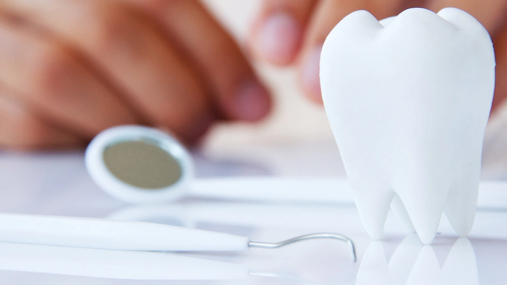 Dr. James A. Vette, DDS - Professional dental clinic exterior with modern facilities