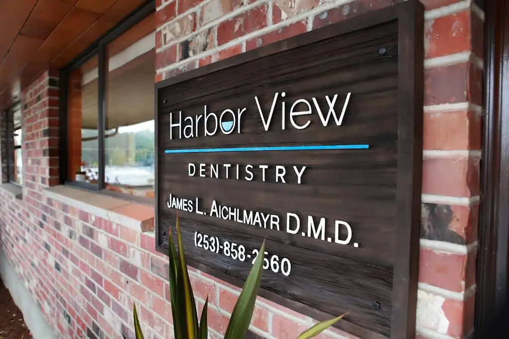 Harbor View Dentistry - Professional dental clinic exterior with modern facilities