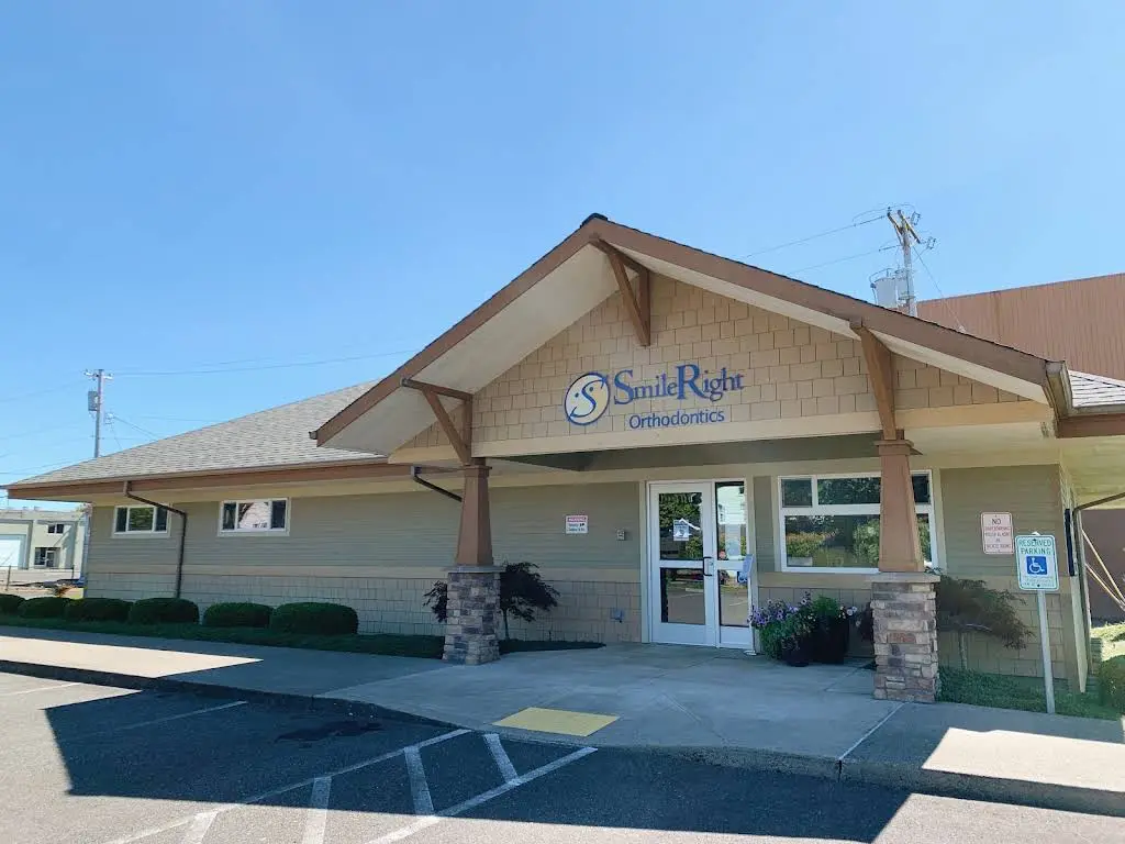SmileRight Orthodontics - Professional dental clinic exterior with modern facilities