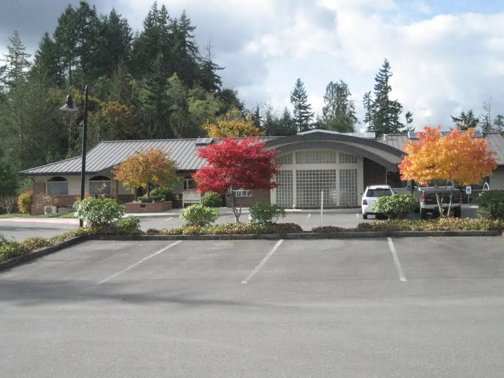 Family Dental Associates - Professional dental clinic exterior with modern facilities