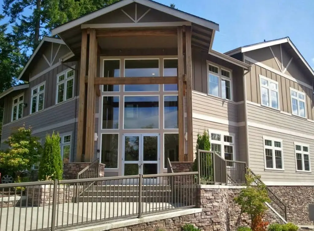 Port Orchard Endodontics - Professional dental clinic exterior with modern facilities