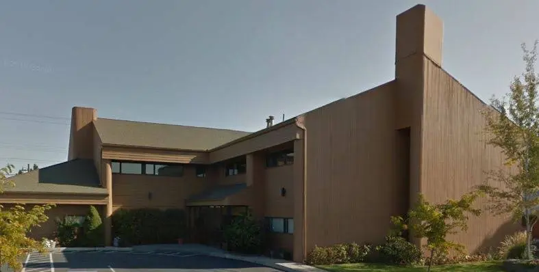 Maple Street Family Dentistry - Professional dental clinic exterior with modern facilities