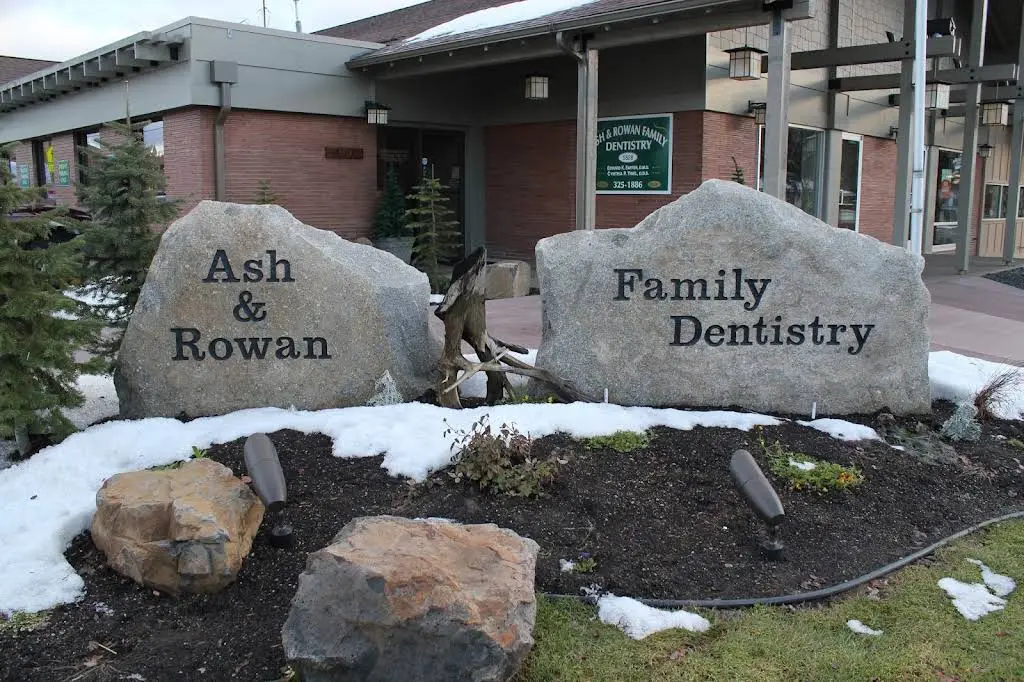 Ash & Rowan Family Dentistry - Professional dental clinic exterior with modern facilities