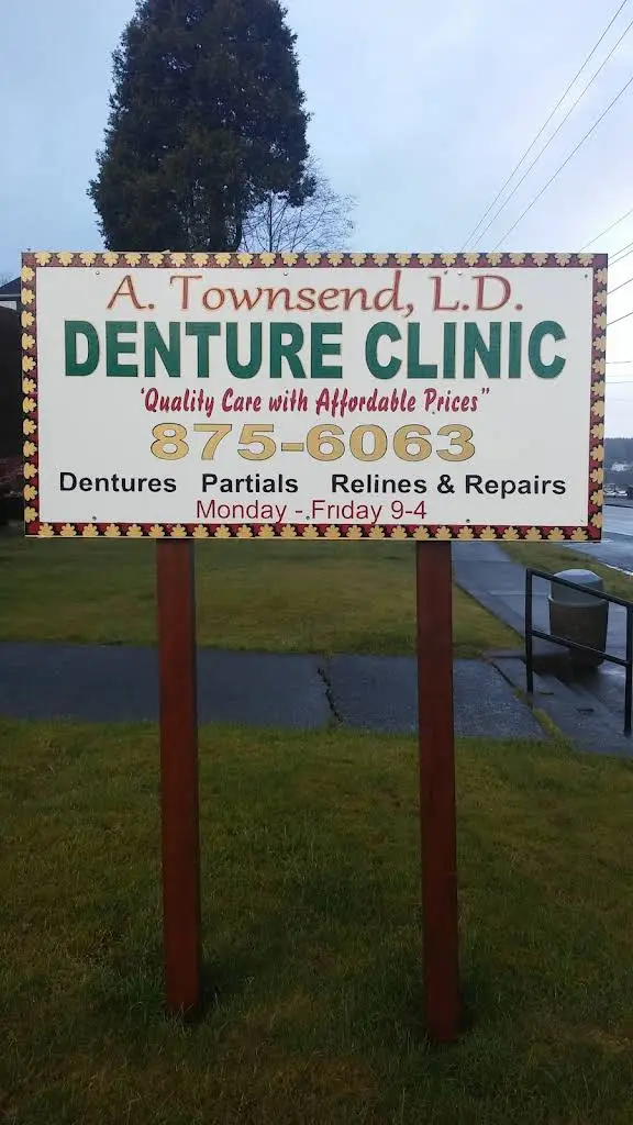 Townsend Denture Clinic - Professional dental clinic exterior with modern facilities