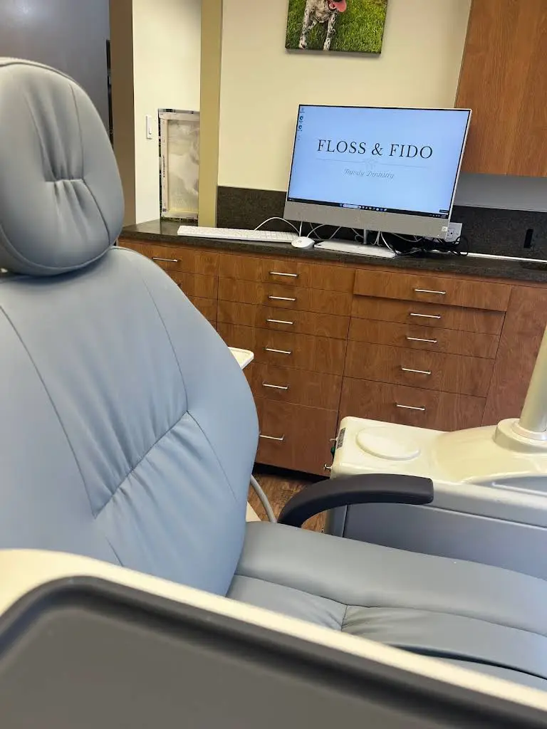 Floss & Fido - Dentistry