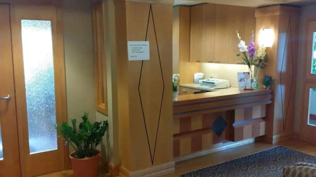 Tacoma Oral Surgery & Implants - Professional dental clinic exterior with modern facilities