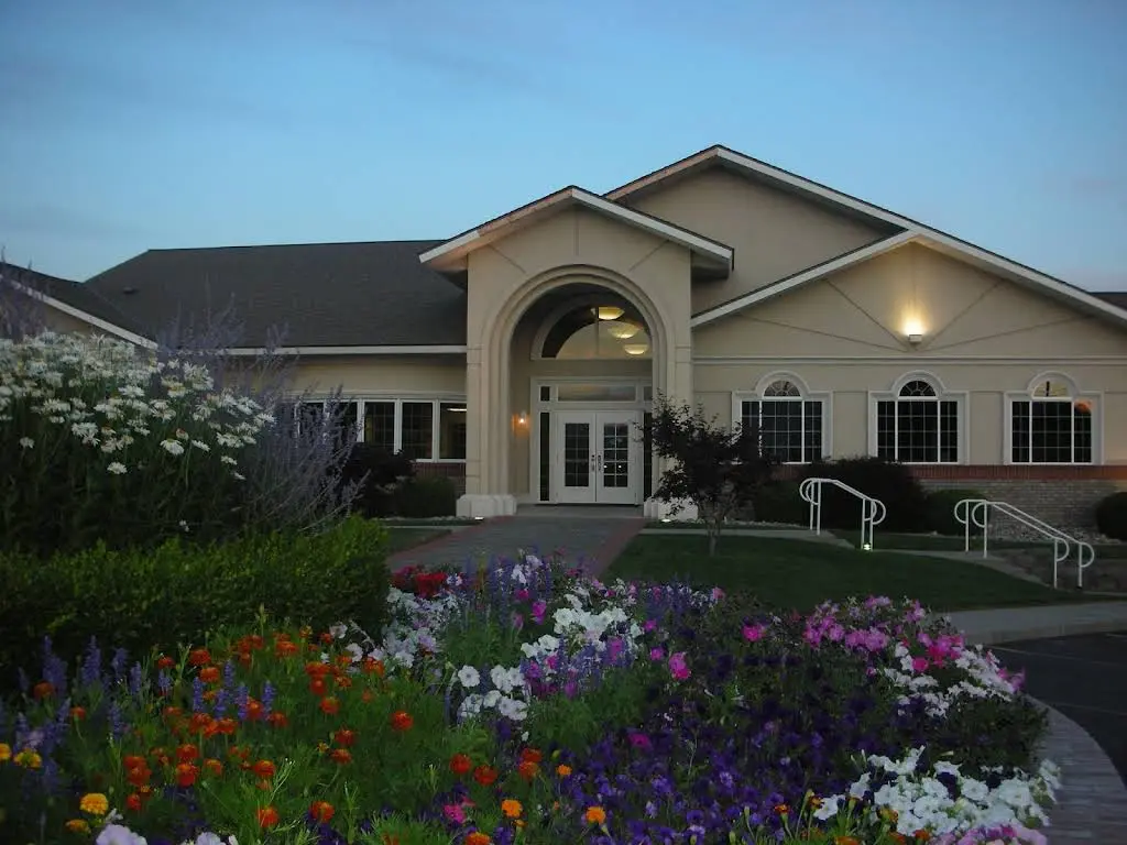Merrill & Week Orthodontics - Professional dental clinic exterior with modern facilities