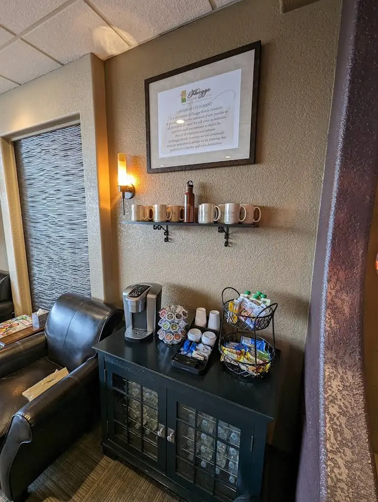 Fluegge Family Dentistry: Matthew W Fluegge, DDS - Professional dental clinic exterior with modern facilities