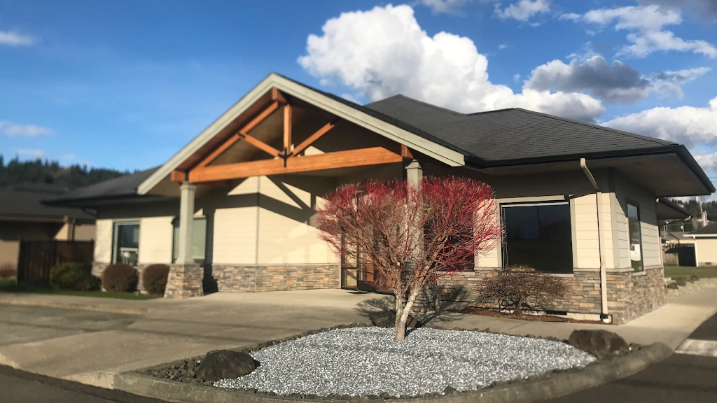 Andrew Cole DDS - Professional dental clinic exterior with modern facilities