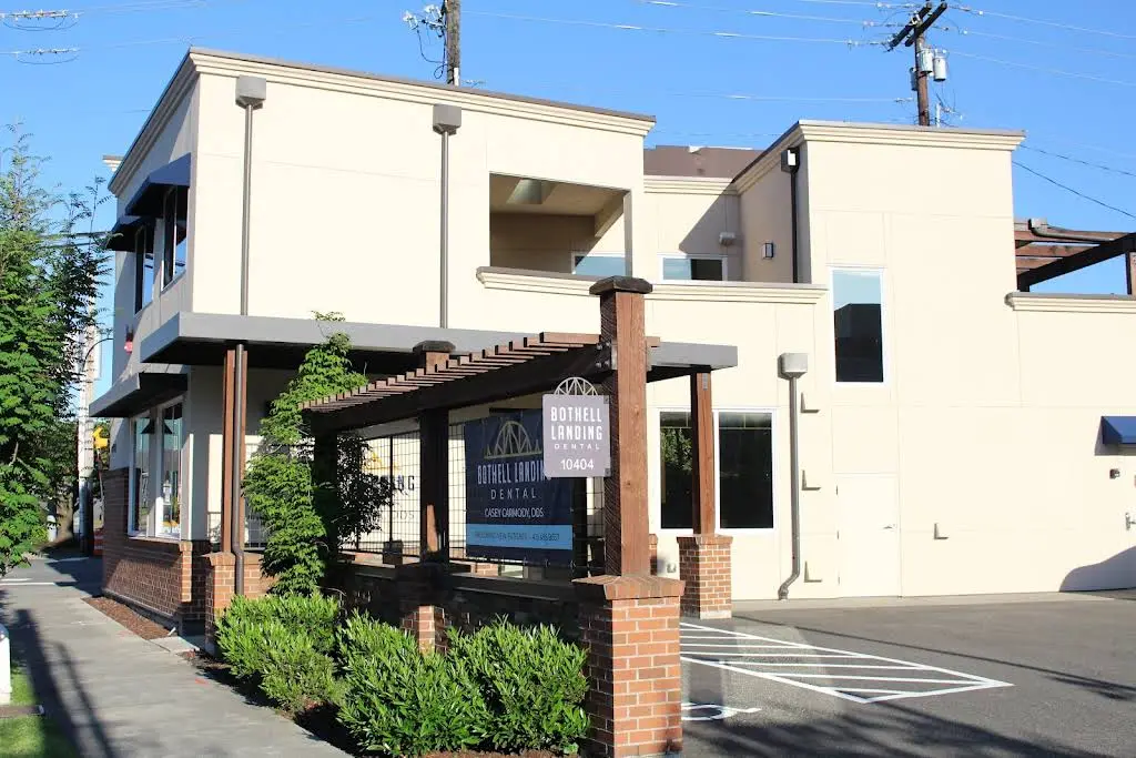 Bothell Landing Dental - Casey Carmody, DDS - Professional dental clinic exterior with modern facilities