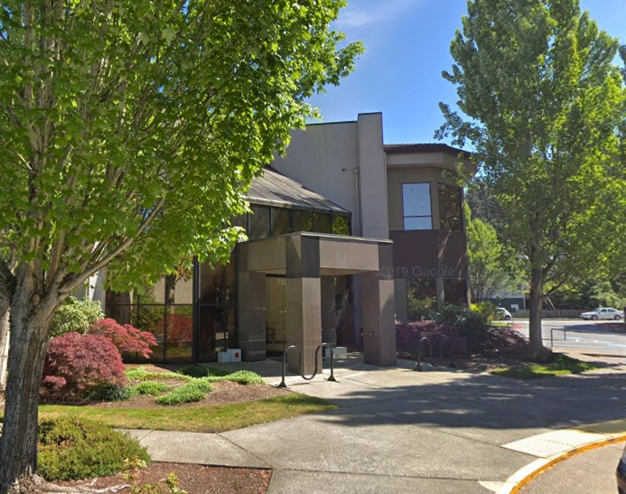 Issaquah Dental Arts - Professional dental clinic exterior with modern facilities