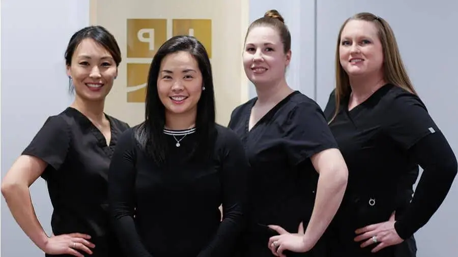 Issaquah Premier Dental - Professional dental clinic exterior with modern facilities
