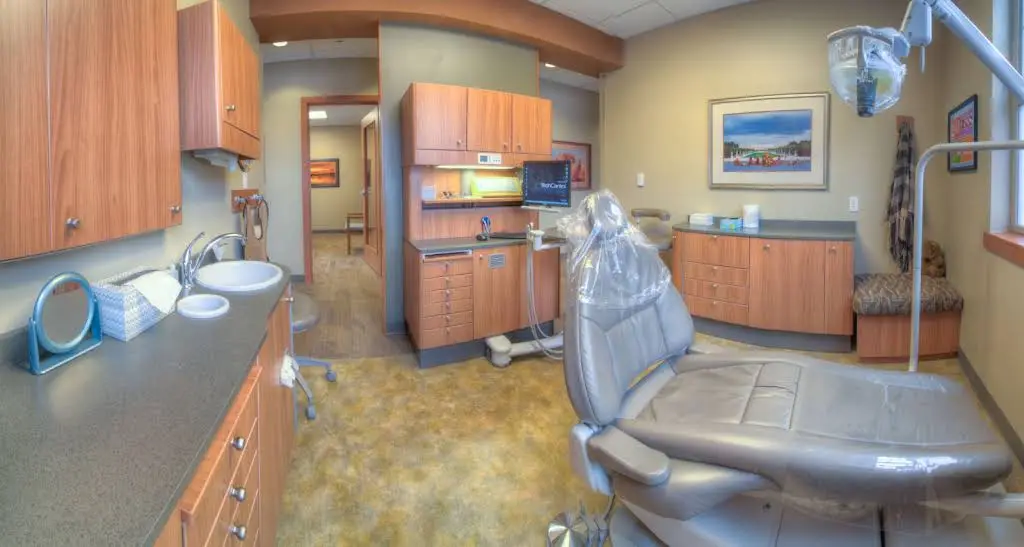 Bothell Family Dental Care - Professional dental clinic exterior with modern facilities