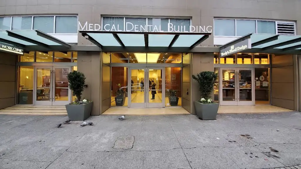 Seattle Sound Dental - Professional dental clinic exterior with modern facilities