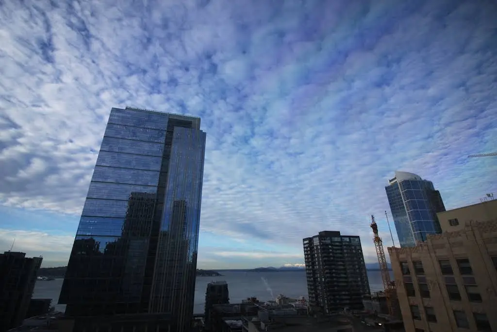 Seattle Smiles Dental - Professional dental clinic exterior with modern facilities