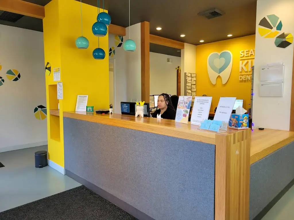 Seattle Kids Dentistry - Professional dental clinic exterior with modern facilities