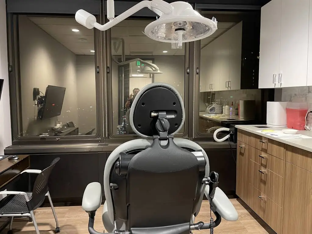 TMJ Orofacial Disorders Center: Jason Pehling, DDS, MS - Professional dental clinic exterior with modern facilities
