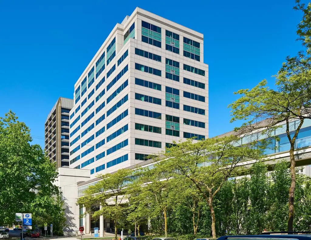 Rainier Endodontics - Professional dental clinic exterior with modern facilities