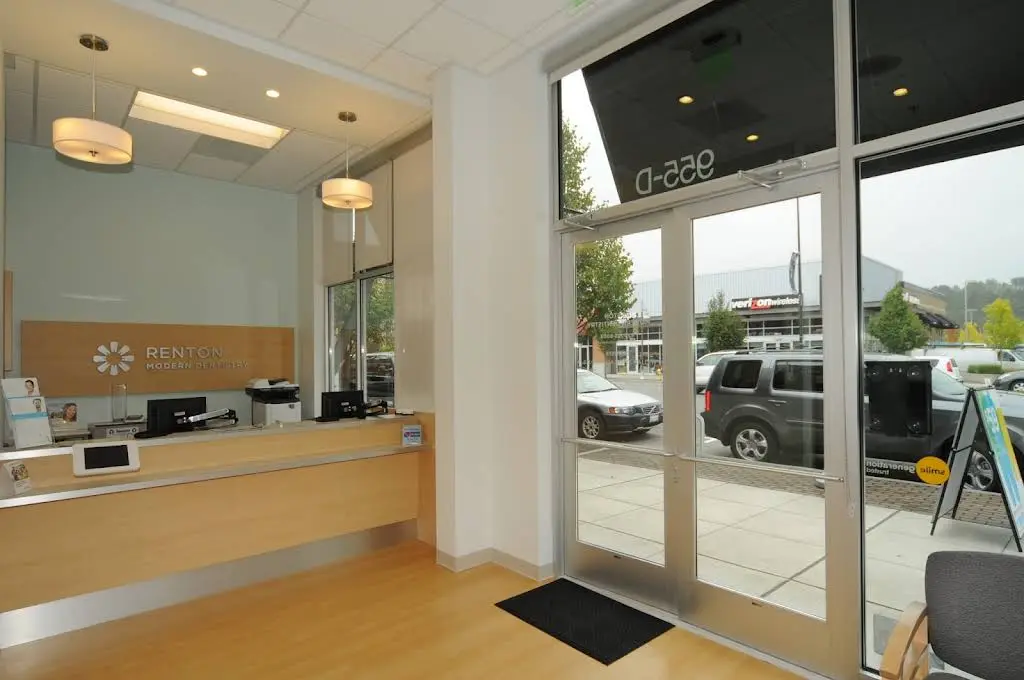 Renton Modern Dentistry - Professional dental clinic exterior with modern facilities