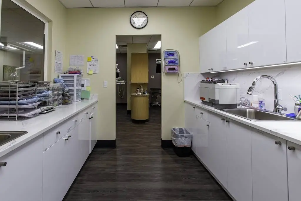 Avenue Dental Care
