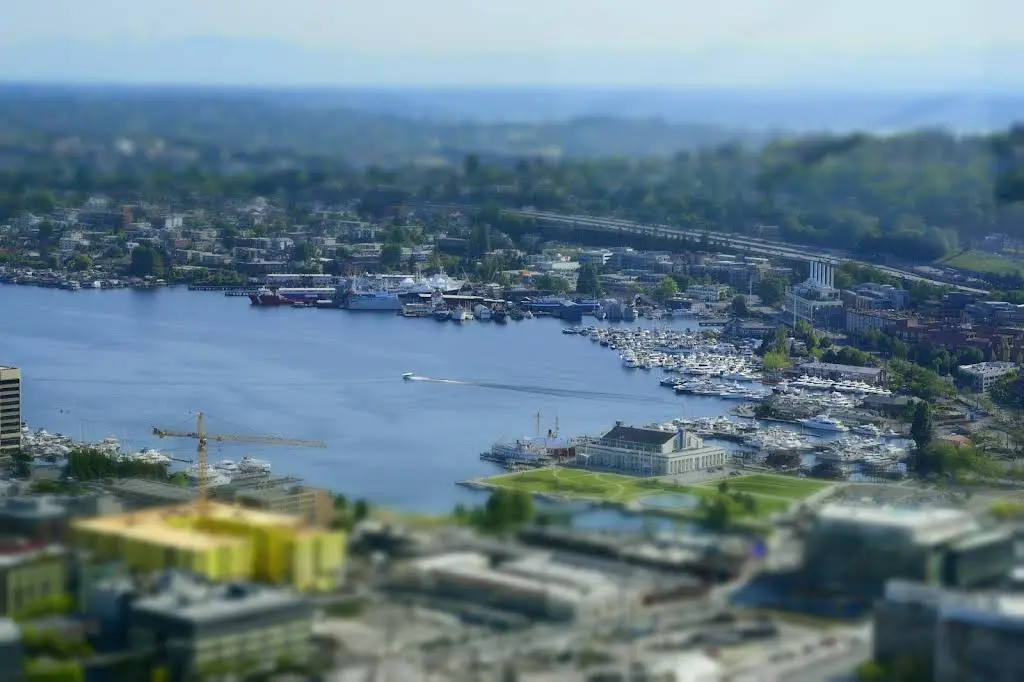 Lake Union Dentistry - Professional dental clinic exterior with modern facilities