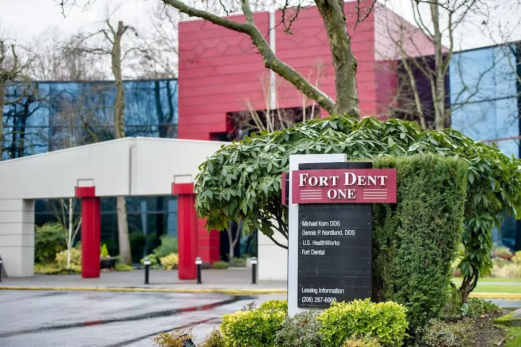 Tukwila Dental Smiles - Professional dental clinic exterior with modern facilities