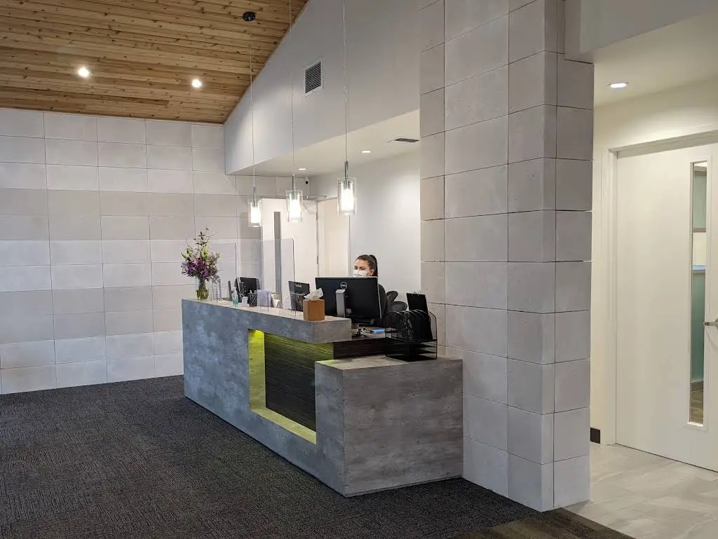 North Creek Dental Care - Everett - Professional dental clinic exterior with modern facilities