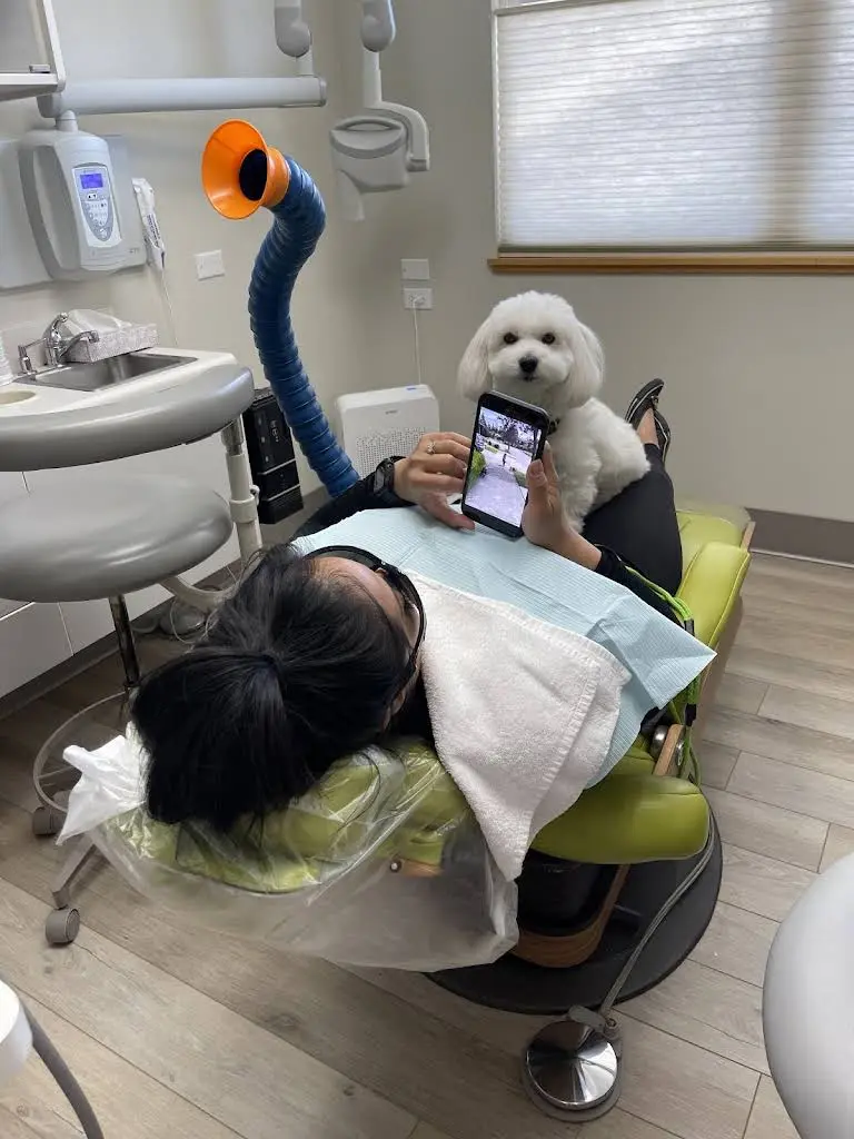Snapp Dental - Professional dental clinic exterior with modern facilities