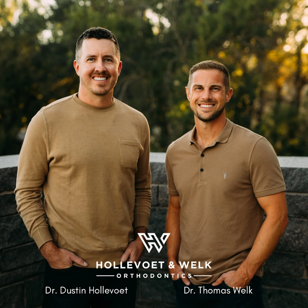 Hollevoet & Welk Orthodontics - Professional dental clinic exterior with modern facilities