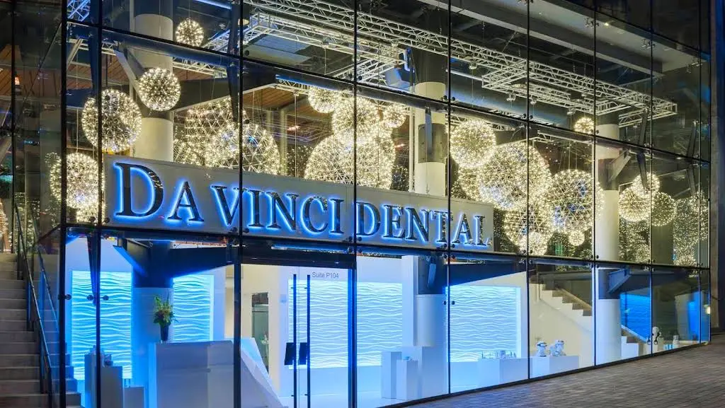 Da Vinci Dental - Professional dental clinic exterior with modern facilities