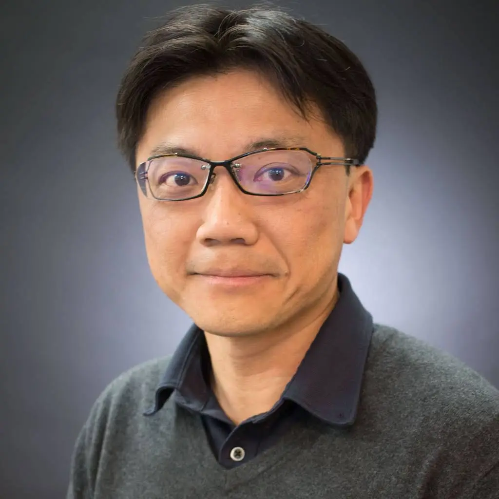 Breeze Dental - Dr. Brian Liao - Professional dental clinic exterior with modern facilities