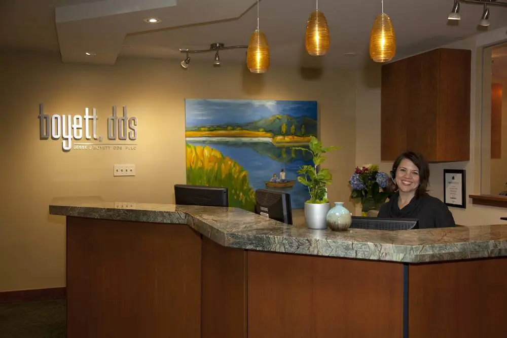 Jesse Boyett, DDS PLLC - Professional dental clinic exterior with modern facilities