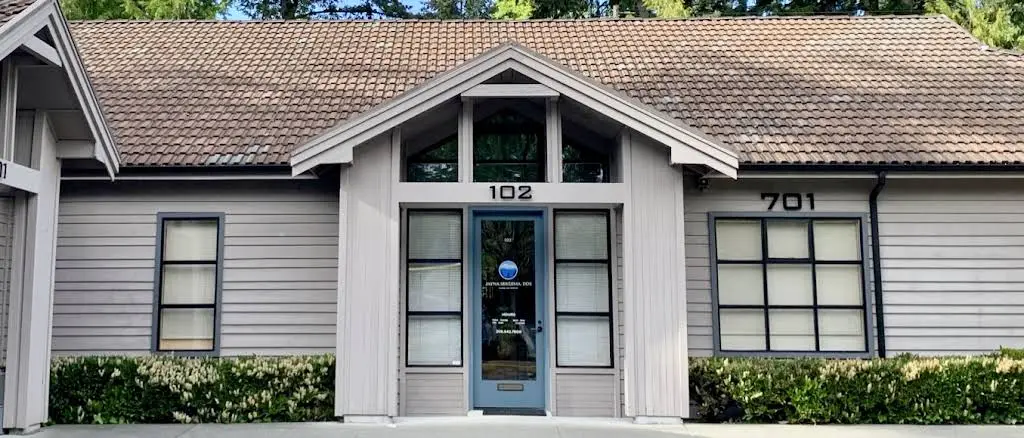 Jayna Sekijima DDS - Professional dental clinic exterior with modern facilities
