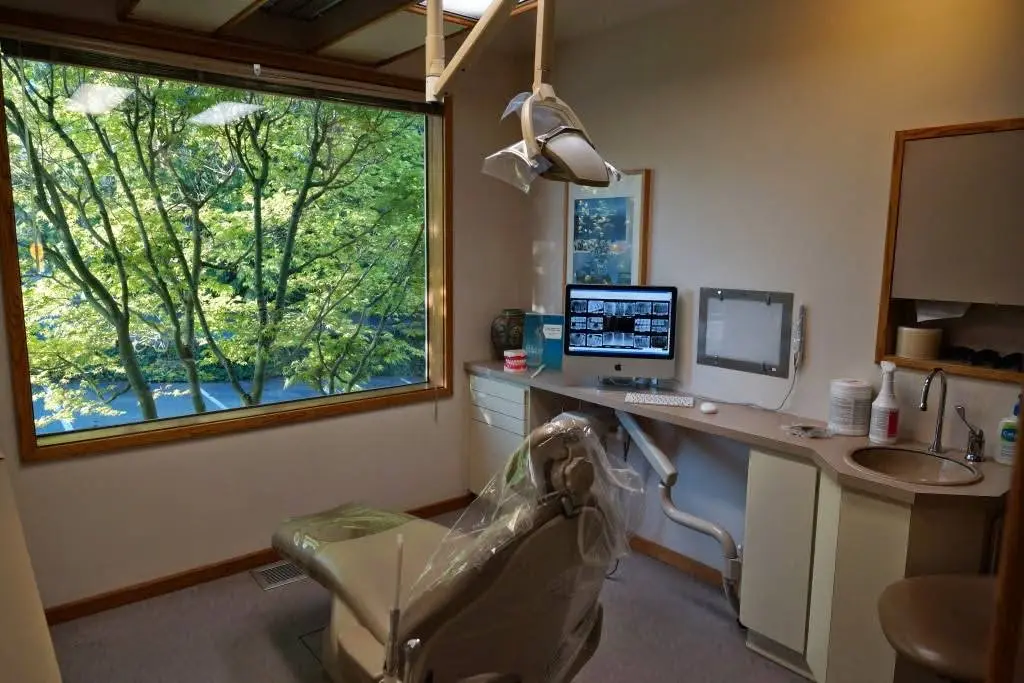 NW Dental Center: Fred S Hsu DMD - Professional dental clinic exterior with modern facilities