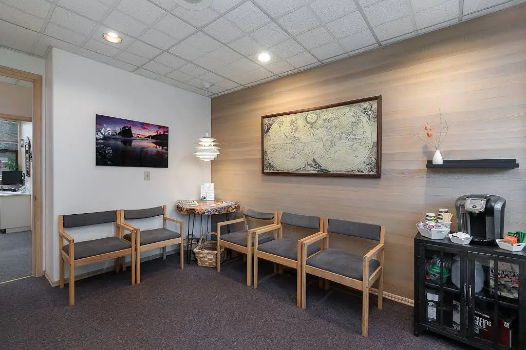 WIN Dental Care - Edmonds - Professional dental clinic exterior with modern facilities