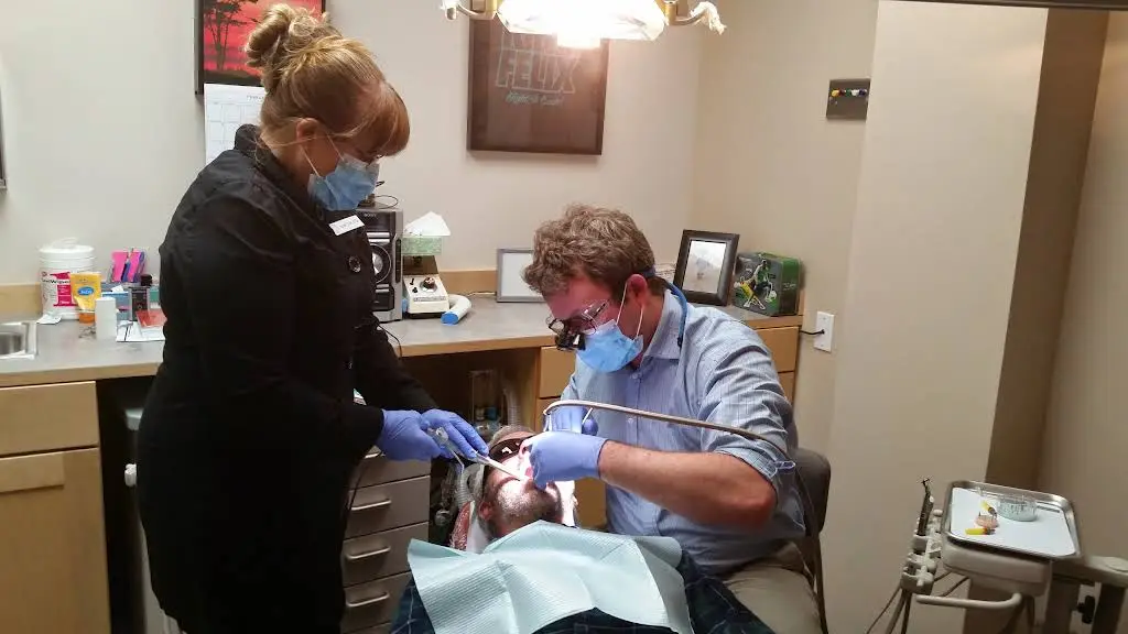 Hennessey Family Dentistry - Professional dental clinic exterior with modern facilities