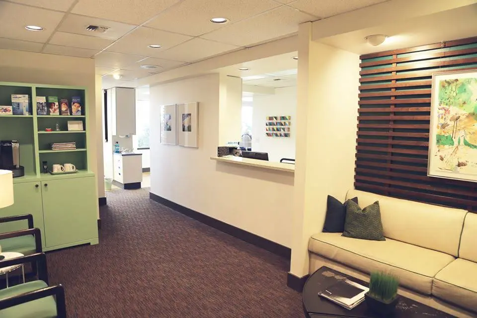 Markeson Family & Cosmetic Dentistry - Professional dental clinic exterior with modern facilities