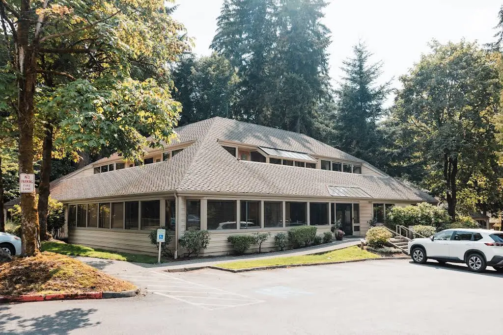 Bellevue Dentist | Smiles by Dr. Najafi DDS - Professional dental clinic exterior with modern facilities