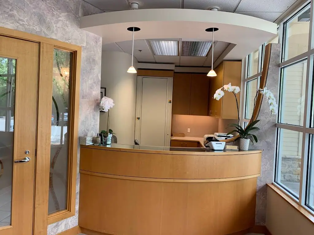 Lakemont Family Dentistry - Professional dental clinic exterior with modern facilities