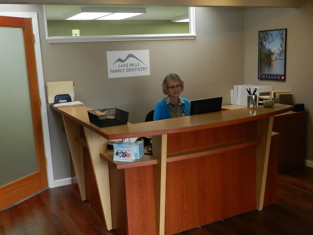 Lake Hills Family Dentistry | Jeff D. Malyon DDS - Professional dental clinic exterior with modern facilities