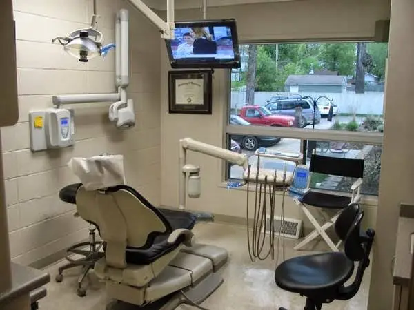 Dental Associates of Detroit Lakes