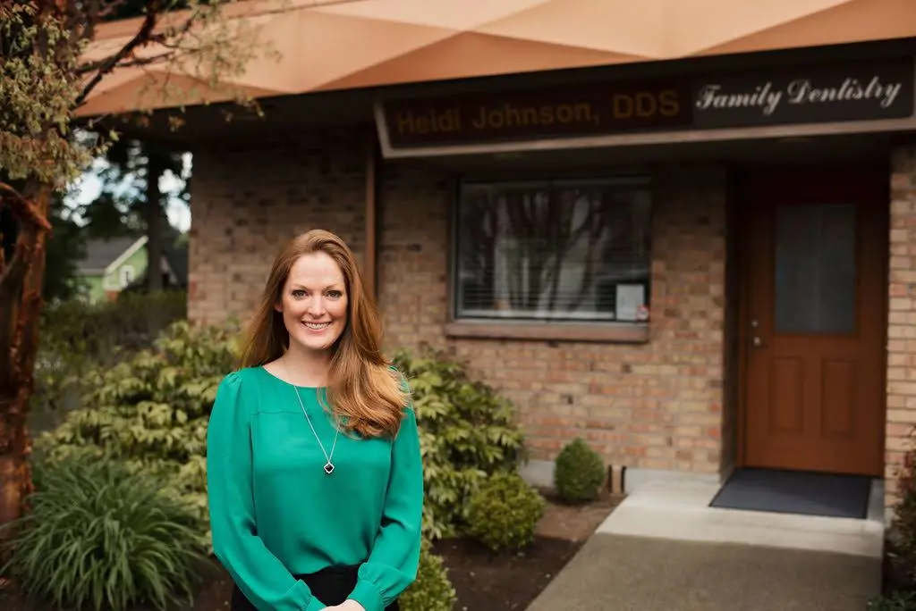 Madison Street Dental Clinic - Professional dental clinic exterior with modern facilities
